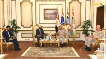 pstrongتطور دبلوماسي هام..strong الفريق أول عبد المجيد صقر يناقش ملفات الأمن مع وزير الدفاع الصوماليp 1